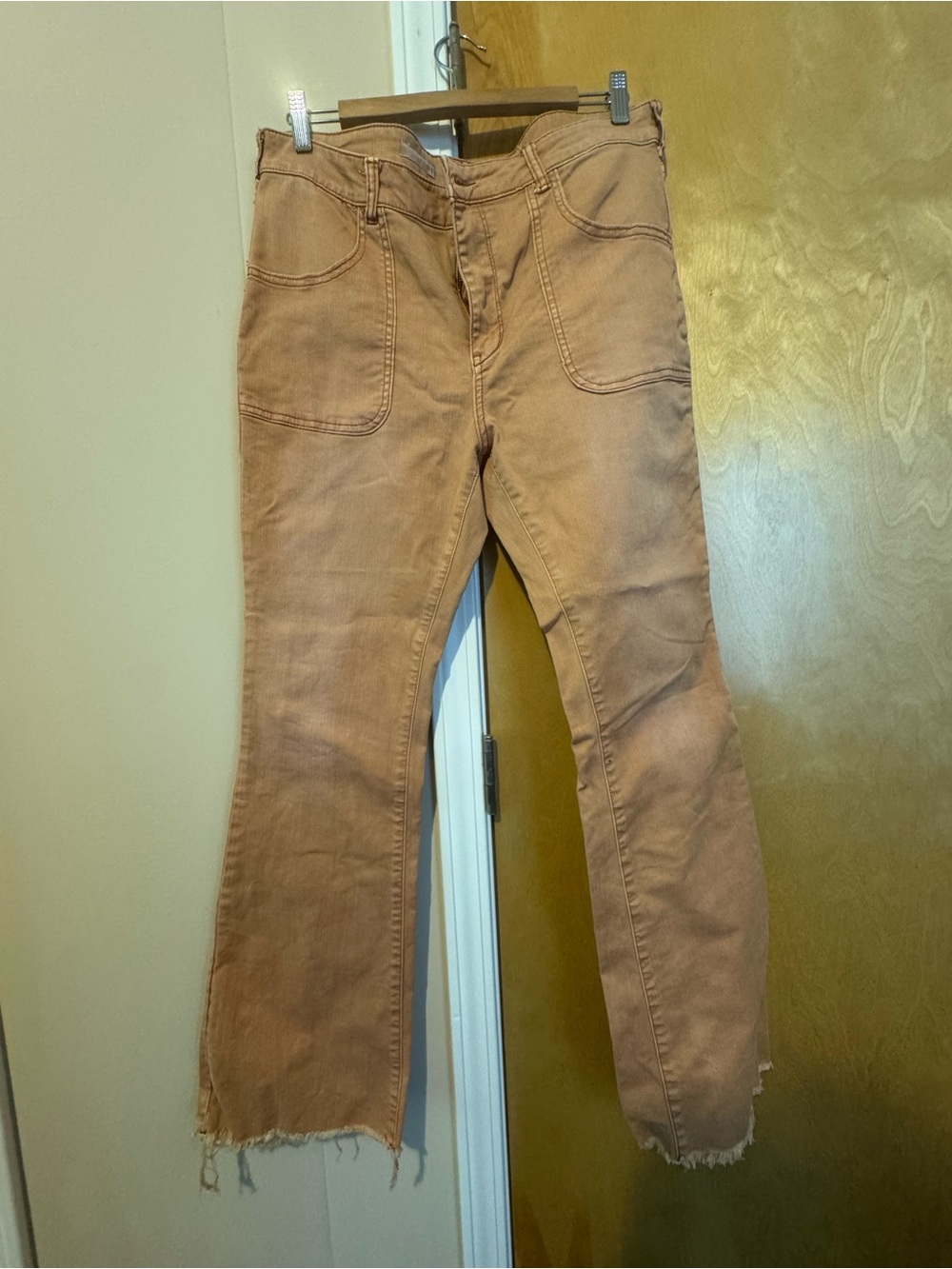 Pilcro Womens Rust-Tan Crop Jeans